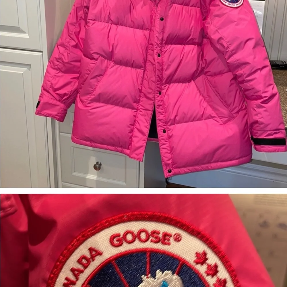 Limited Edition Canada Goose - Picture 3 of 9